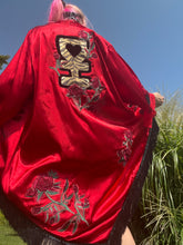 Load image into Gallery viewer, Red Desert Hearts Kimono 2XL
