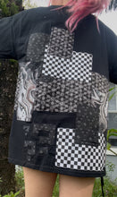 Load image into Gallery viewer, Neverywhere T-shirt size XL
