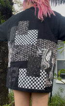 Load image into Gallery viewer, Neverywhere T-shirt size XL
