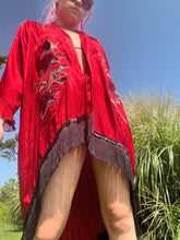 Load image into Gallery viewer, Red Desert Hearts Kimono 2XL
