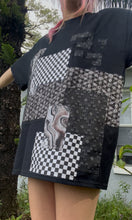 Load image into Gallery viewer, Neverywhere T-shirt size XL
