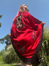 Load image into Gallery viewer, Red Desert Hearts Kimono 2XL
